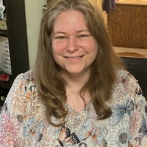 Meet your Posher, Angela